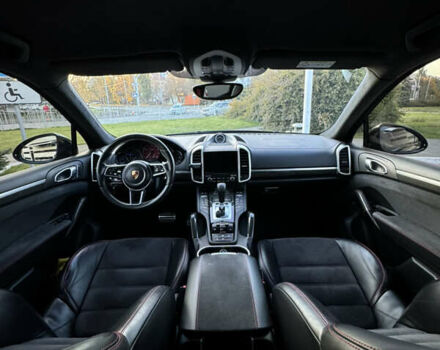 Черный Порше Каен, объемом двигателя 3.6 л и пробегом 142 тыс. км за 40500 $, фото 16 на Automoto.ua