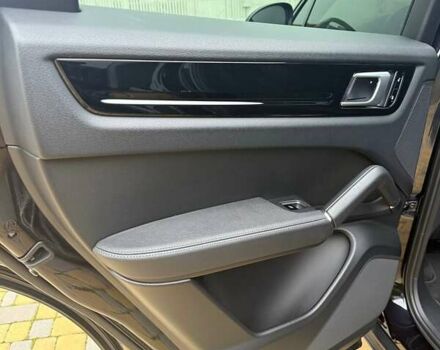 Чорний Порше Cayenne, об'ємом двигуна 3 л та пробігом 133 тис. км за 58000 $, фото 15 на Automoto.ua