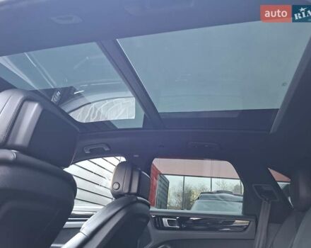 Черный Порше Каен, объемом двигателя 2.89 л и пробегом 114 тыс. км за 55555 $, фото 19 на Automoto.ua