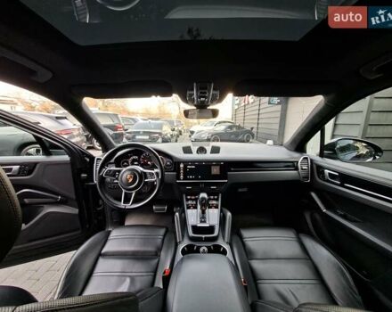 Черный Порше Каен, объемом двигателя 2.89 л и пробегом 114 тыс. км за 55555 $, фото 21 на Automoto.ua