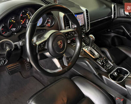 Чорний Порше Cayenne, об'ємом двигуна 3 л та пробігом 146 тис. км за 45500 $, фото 18 на Automoto.ua