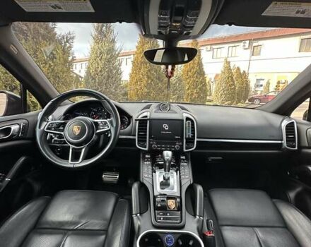 Черный Порше Каен, объемом двигателя 3.6 л и пробегом 64 тыс. км за 28999 $, фото 76 на Automoto.ua
