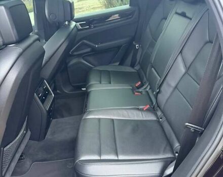 Чорний Порше Cayenne, об'ємом двигуна 3 л та пробігом 133 тис. км за 58000 $, фото 16 на Automoto.ua