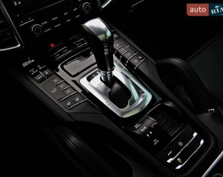 Чорний Порше Cayenne, об'ємом двигуна 3.6 л та пробігом 111 тис. км за 29900 $, фото 15 на Automoto.ua