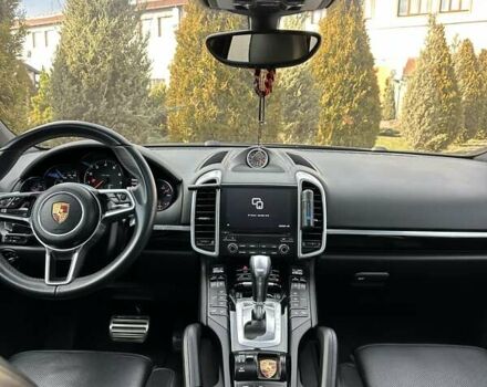 Черный Порше Каен, объемом двигателя 3.6 л и пробегом 64 тыс. км за 28999 $, фото 77 на Automoto.ua