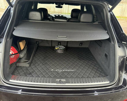 Чорний Порше Cayenne, об'ємом двигуна 3 л та пробігом 82 тис. км за 51000 $, фото 10 на Automoto.ua