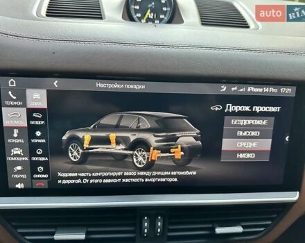 Черный Порше Каен, объемом двигателя 3 л и пробегом 170 тыс. км за 63500 $, фото 52 на Automoto.ua