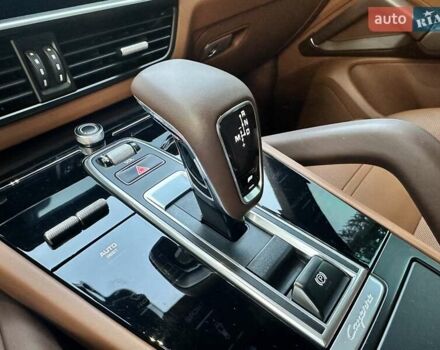 Черный Порше Каен, объемом двигателя 3 л и пробегом 170 тыс. км за 63500 $, фото 46 на Automoto.ua