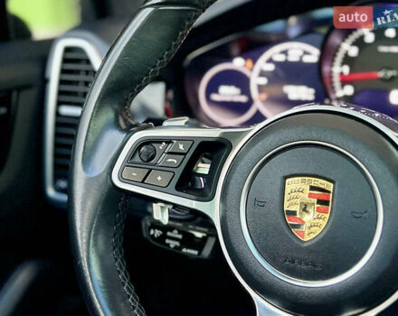 Черный Порше Каен, объемом двигателя 3 л и пробегом 133 тыс. км за 48999 $, фото 22 на Automoto.ua