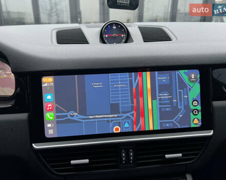 Чорний Порше Cayenne, об'ємом двигуна 3 л та пробігом 134 тис. км за 46000 $, фото 44 на Automoto.ua