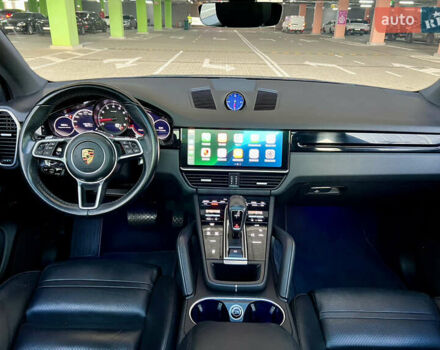 Черный Порше Каен, объемом двигателя 3 л и пробегом 133 тыс. км за 47000 $, фото 32 на Automoto.ua