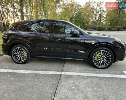 Черный Порше Каен, объемом двигателя 3 л и пробегом 170 тыс. км за 63500 $, фото 29 на Automoto.ua