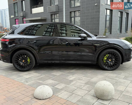 Черный Порше Каен, объемом двигателя 3 л и пробегом 170 тыс. км за 59999 $, фото 9 на Automoto.ua