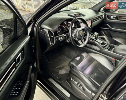 Черный Порше Каен, объемом двигателя 3 л и пробегом 99 тыс. км за 43800 $, фото 6 на Automoto.ua