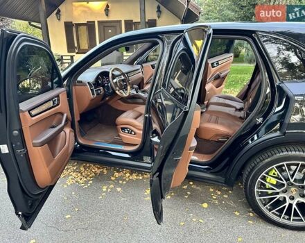 Черный Порше Каен, объемом двигателя 3 л и пробегом 170 тыс. км за 63500 $, фото 34 на Automoto.ua
