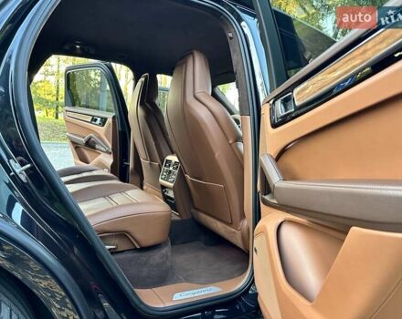 Черный Порше Каен, объемом двигателя 3 л и пробегом 170 тыс. км за 63500 $, фото 67 на Automoto.ua