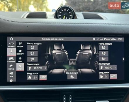 Черный Порше Каен, объемом двигателя 3 л и пробегом 170 тыс. км за 63500 $, фото 49 на Automoto.ua