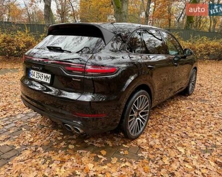 Черный Порше Каен, объемом двигателя 2.89 л и пробегом 118 тыс. км за 57000 $, фото 9 на Automoto.ua