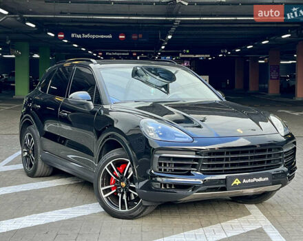 Черный Порше Каен, объемом двигателя 3 л и пробегом 133 тыс. км за 47000 $, фото 3 на Automoto.ua