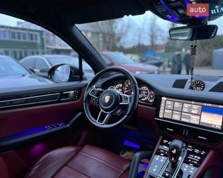 Черный Порше Каен, объемом двигателя 3 л и пробегом 84 тыс. км за 61000 $, фото 22 на Automoto.ua