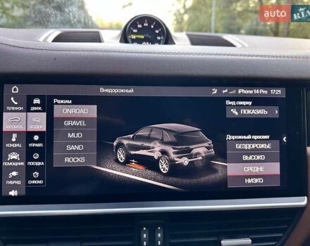 Черный Порше Каен, объемом двигателя 3 л и пробегом 170 тыс. км за 63500 $, фото 53 на Automoto.ua