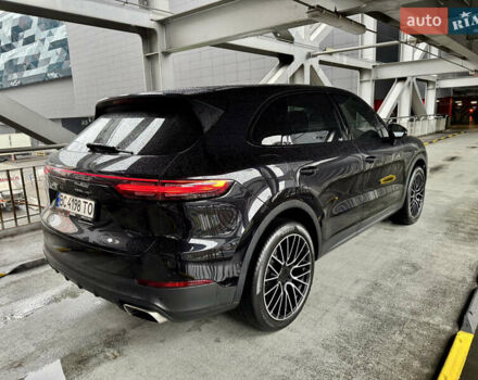 Черный Порше Каен, объемом двигателя 3 л и пробегом 99 тыс. км за 43800 $, фото 3 на Automoto.ua