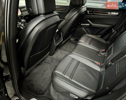 Черный Порше Каен, объемом двигателя 3 л и пробегом 99 тыс. км за 43800 $, фото 9 на Automoto.ua