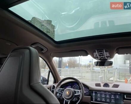 Черный Порше Каен, объемом двигателя 3 л и пробегом 125 тыс. км за 51000 $, фото 27 на Automoto.ua