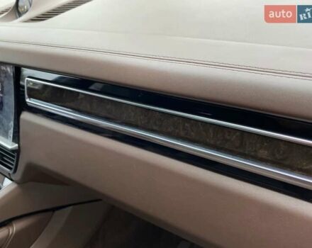 Черный Порше Каен, объемом двигателя 3 л и пробегом 125 тыс. км за 51000 $, фото 26 на Automoto.ua