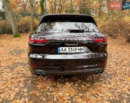 Черный Порше Каен, объемом двигателя 2.89 л и пробегом 118 тыс. км за 57000 $, фото 2 на Automoto.ua