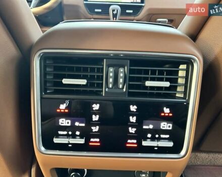 Черный Порше Каен, объемом двигателя 3 л и пробегом 170 тыс. км за 63500 $, фото 65 на Automoto.ua