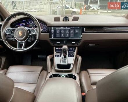 Черный Порше Каен, объемом двигателя 3 л и пробегом 125 тыс. км за 51000 $, фото 29 на Automoto.ua