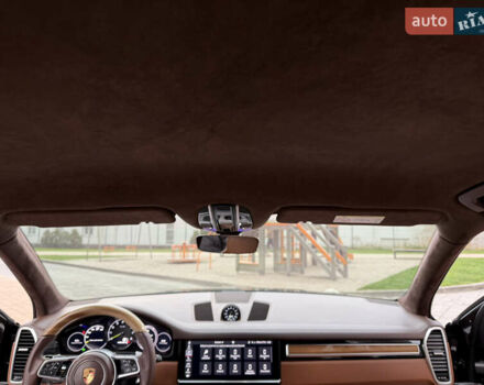 Черный Порше Каен, объемом двигателя 3 л и пробегом 170 тыс. км за 59999 $, фото 38 на Automoto.ua