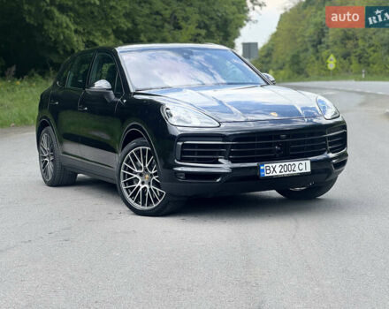 Черный Порше Каен, объемом двигателя 2.89 л и пробегом 120 тыс. км за 75000 $, фото 5 на Automoto.ua