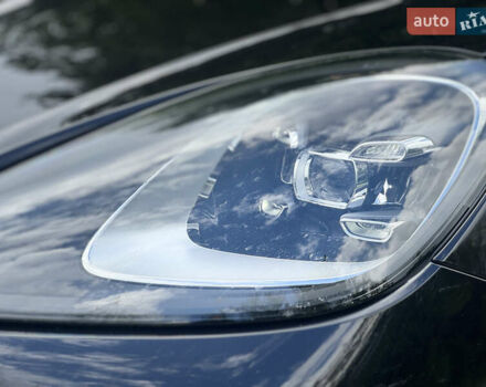 Чорний Порше Cayenne, об'ємом двигуна 2.89 л та пробігом 130 тис. км за 75000 $, фото 9 на Automoto.ua