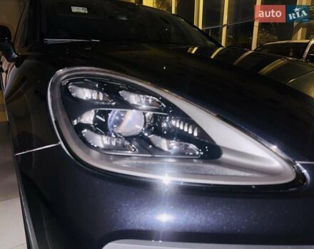 Черный Порше Каен, объемом двигателя 3 л и пробегом 32 тыс. км за 69900 $, фото 2 на Automoto.ua