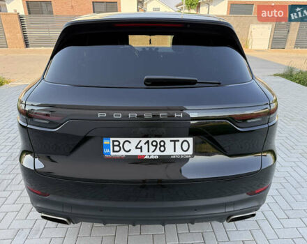 Чорний Порше Cayenne, об'ємом двигуна 3 л та пробігом 91 тис. км за 57500 $, фото 4 на Automoto.ua