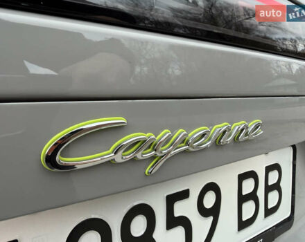 Черный Порше Каен, объемом двигателя 3 л и пробегом 66 тыс. км за 57500 $, фото 42 на Automoto.ua