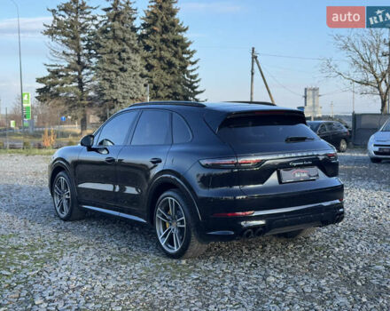 Черный Порше Каен, объемом двигателя 4 л и пробегом 120 тыс. км за 87700 $, фото 6 на Automoto.ua