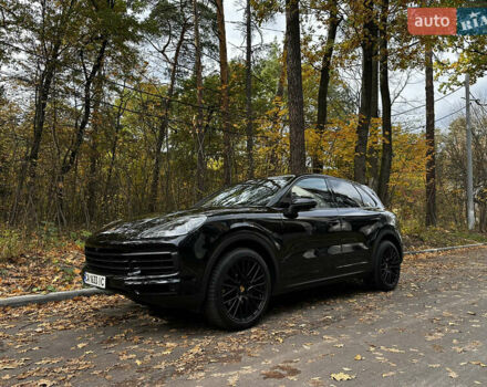 Черный Порше Каен, объемом двигателя 3 л и пробегом 40 тыс. км за 75000 $, фото 3 на Automoto.ua