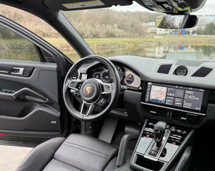 Черный Порше Каен, объемом двигателя 3 л и пробегом 66 тыс. км за 57500 $, фото 48 на Automoto.ua