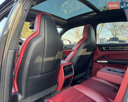 Черный Порше Каен, объемом двигателя 4 л и пробегом 120 тыс. км за 87700 $, фото 36 на Automoto.ua