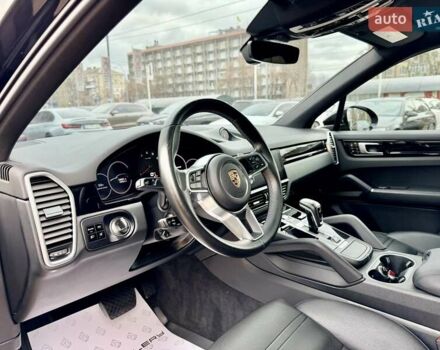 Черный Порше Каен, объемом двигателя 3 л и пробегом 106 тыс. км за 47500 $, фото 32 на Automoto.ua