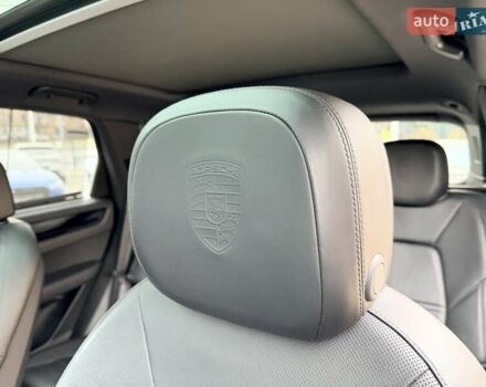 Черный Порше Каен, объемом двигателя 3 л и пробегом 106 тыс. км за 47500 $, фото 26 на Automoto.ua