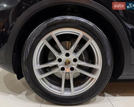 Черный Порше Каен, объемом двигателя 3 л и пробегом 32 тыс. км за 69900 $, фото 27 на Automoto.ua