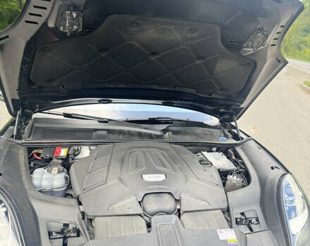 Чорний Порше Cayenne, об'ємом двигуна 2.89 л та пробігом 130 тис. км за 75000 $, фото 23 на Automoto.ua