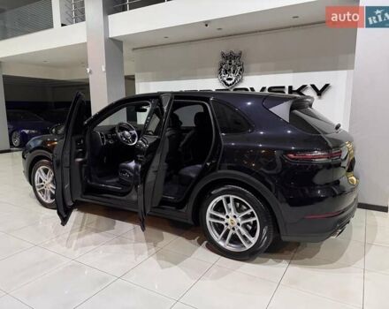 Черный Порше Каен, объемом двигателя 3 л и пробегом 32 тыс. км за 69900 $, фото 36 на Automoto.ua