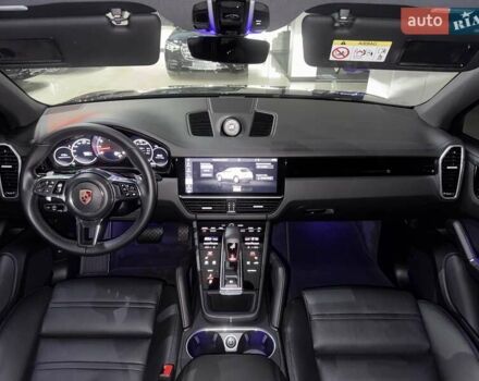 Черный Порше Каен, объемом двигателя 3 л и пробегом 32 тыс. км за 69900 $, фото 82 на Automoto.ua