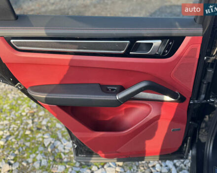 Черный Порше Каен, объемом двигателя 4 л и пробегом 120 тыс. км за 87700 $, фото 23 на Automoto.ua