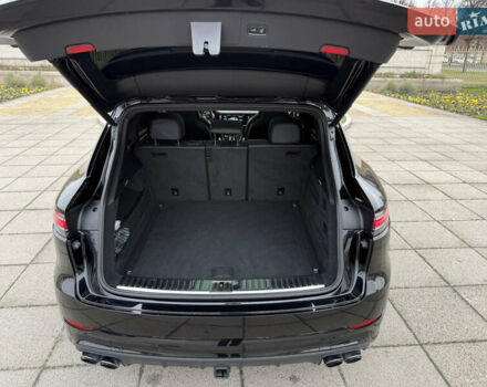 Черный Порше Каен, объемом двигателя 4 л и пробегом 89 тыс. км за 84500 $, фото 37 на Automoto.ua